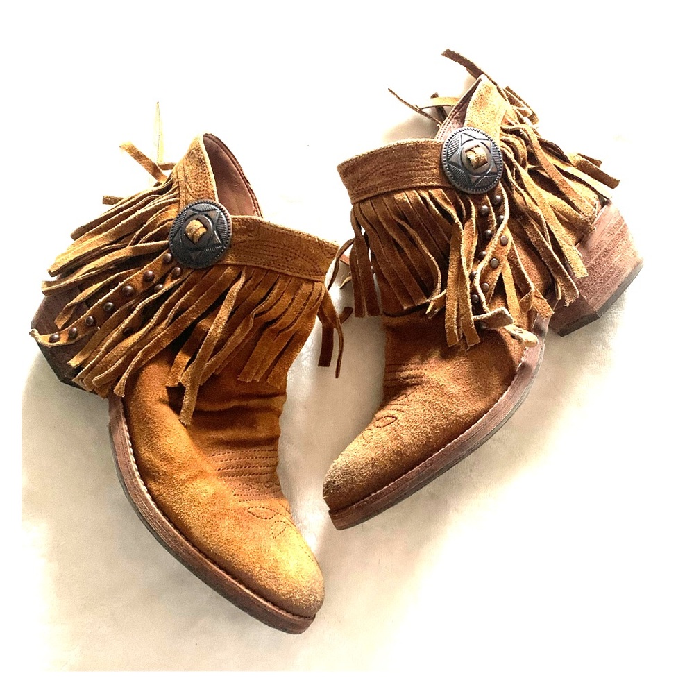 Sam Edelman ankle fringe booties!